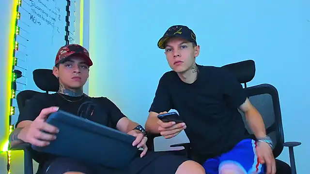 Thomas-Wil online show from February 2026 01:21:02 AM