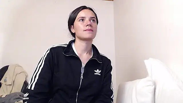 Shanel Lozano online show from April 2026 11:02:01 PM