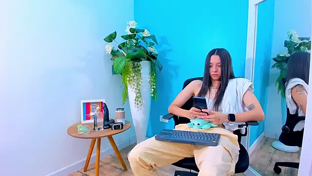 ViictoriiaSaenz online show from March 2026 04:08:01 AM