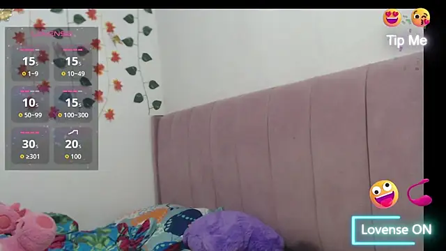 Snapshot of Karla_Rodriguez0 chatting on May 2026 02:02:01 PM Karla Rodriguez0 online show from May 2026 02:02:01 PM