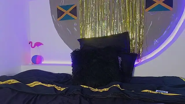 Apolo lux1 online show from April 2026 08:03:02 PM