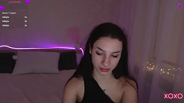 Snapshot of TianaHot777 chatting on February 2026 01:50:02 PM TianaHot777 online show from February 2026 01:50:02 PM