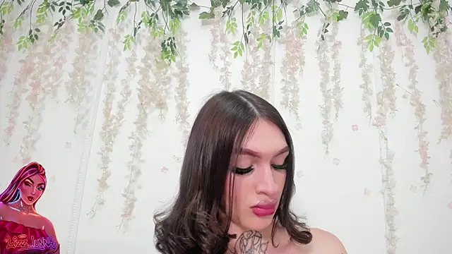 lizz lunna online show from April 2026 08:58:02 PM