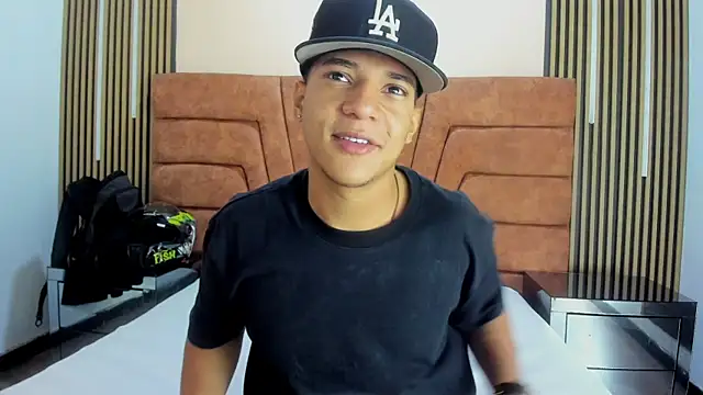 MATHY ROBERT online show from January 2026 07:41:02 PM