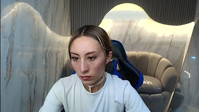 katalina r  online show from February 2026 03:15:01 AM