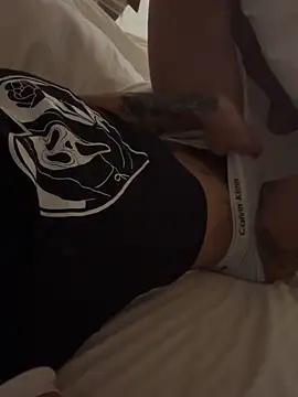 Angelasantini0 online show from April 2026 09:57:02 AM