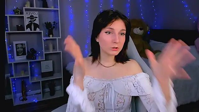 KikaOsterman online show from April 2026 02:07:02 PM