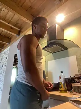 Snapshot of Axel_black10 chatting on February 2026 08:41:01 AM Axel black10 online show from February 2026 08:41:01 AM