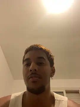 Snapshot of Axel_black10 chatting on February 2026 07:29:01 PM Axel black10 online show from February 2026 07:29:01 PM