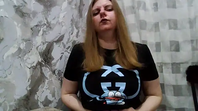 Snapshot of DarkRose0104 chatting on February 2026 07:47:02 PM DarkRose0104 online show from February 2026 07:47:02 PM