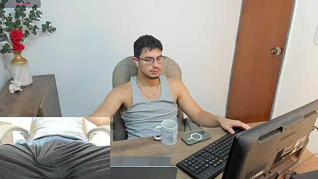 Snapshot of Jay_Grip chatting on February 2026 01:27:02 PM Jay Grip online show from February 2026 01:27:02 PM