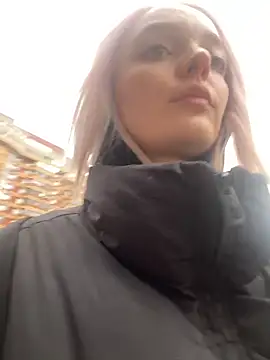 aka Blonde online show from March 2026 11:32:01 AM