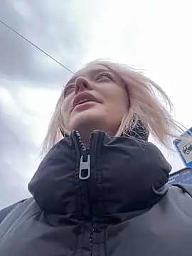 aka Blonde online show from March 2026 08:25:01 AM