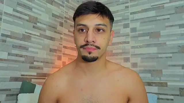 joelcallvil1 online show from April 2026 03:33:01 AM