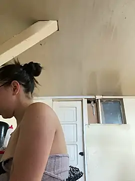 Shayla--broos online show from February 2026 08:18:02 PM