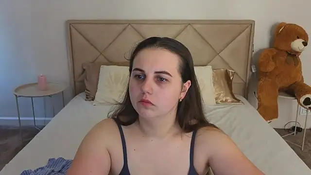 Snapshot of MikaFoxy chatting on April 2026 05:24:02 AM MikaFoxy online show from April 2026 05:24:02 AM