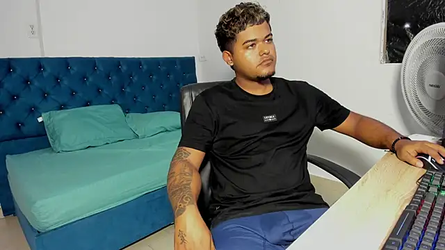 Snapshot of jordan_colman chatting on January 2026 04:45:02 PM jordan colman online show from January 2026 04:45:02 PM