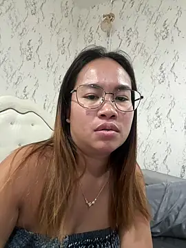 Snapshot of Ponthip chatting on April 2026 02:25:01 PM Ponthip online show from April 2026 02:25:01 PM