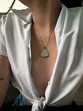 l0lita emi online show from February 2026 03:52:01 PM