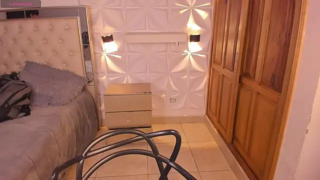 IamJuanJoc online show from April 2026 03:45:01 AM