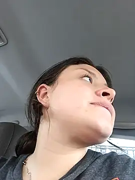 yessica gomez01 online show from April 2026 04:23:01 PM