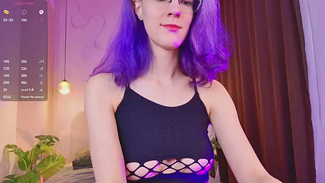 AuraLaunni online show from January 2026 08:08:02 AM