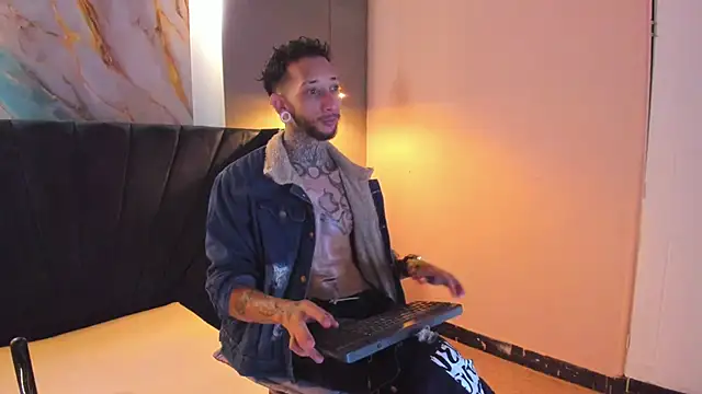 axel valtier online show from January 2026 04:17:01 AM