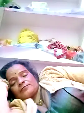 Snapshot of kiiuu_sexe chatting on February 2026 09:33:01 PM kiiuu sexe online show from February 2026 09:33:01 PM