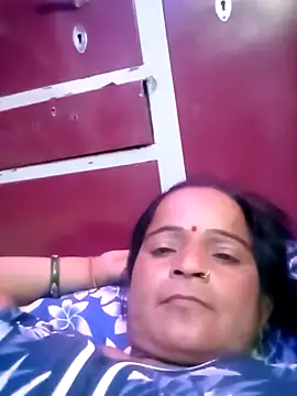 Snapshot of kiiuu_sexe chatting on March 2026 02:32:01 PM kiiuu sexe online show from March 2026 02:32:01 PM