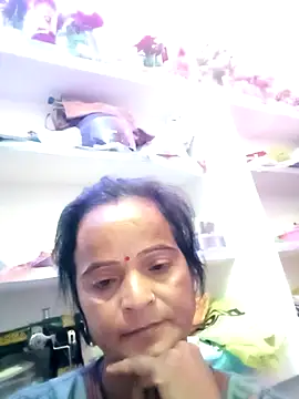 Snapshot of kiiuu_sexe chatting on April 2026 03:34:01 PM kiiuu sexe online show from April 2026 03:34:01 PM