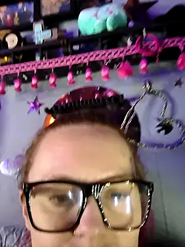 Snapshot of DisireAfterDark chatting on February 2026 09:06:01 AM DisireAfterDark online show from February 2026 09:06:01 AM