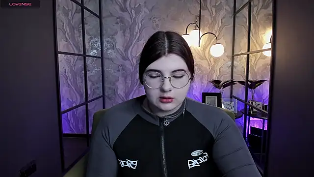 Siena aa online show from February 2026 08:35:01 PM