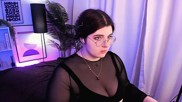 Snapshot of Siena_aa chatting on May 2026 09:22:02 PM Siena aa online show from May 2026 09:22:02 PM