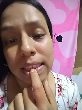 Snapshot of Aleja_1426 chatting on July 2026 11:11:02 PM Aleja 1426 online show from July 2026 11:11:02 PM