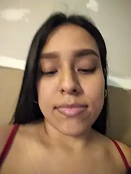 Snapshot of Aleja_1426 chatting on July 2026 11:18:01 PM Aleja 1426 online show from July 2026 11:18:01 PM