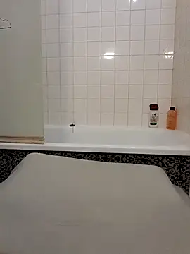 80julien online show from March 2026 06:43:01 PM