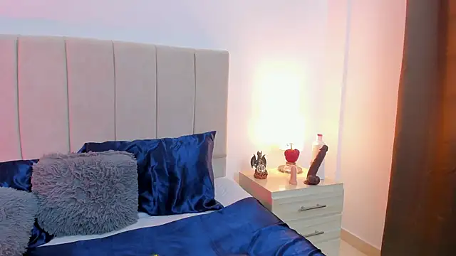 nathy bush online show from April 2026 07:08:02 PM