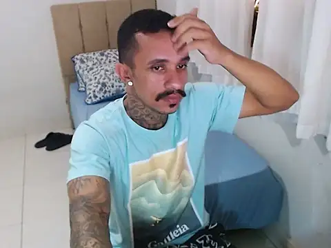 lipegonzalezz online show from February 2026 02:51:01 PM