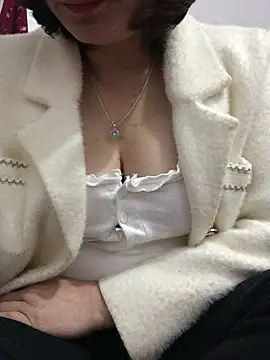 Snapshot of ManaMi-Ami chatting on February 2026 04:16:02 AM ManaMi-Ami online show from February 2026 04:16:02 AM