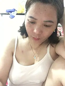 Snapshot of ManaMi-Ami chatting on February 2026 04:05:02 PM ManaMi-Ami online show from February 2026 04:05:02 PM