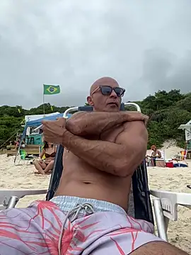 Snapshot of dogfrota chatting on February 2026 04:03:02 PM dogfrota online show from February 2026 04:03:02 PM