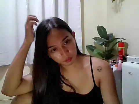 Snapshot of LOVELYMAYUMIE chatting on May 2026 05:21:02 PM LOVELYMAYUMIE online show from May 2026 05:21:02 PM