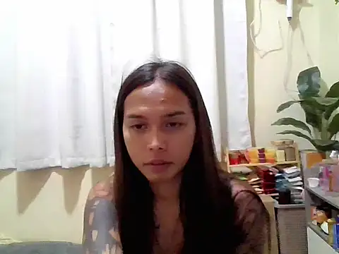 Snapshot of LOVELYMAYUMIE chatting on June 2026 05:45:01 PM LOVELYMAYUMIE online show from June 2026 05:45:01 PM