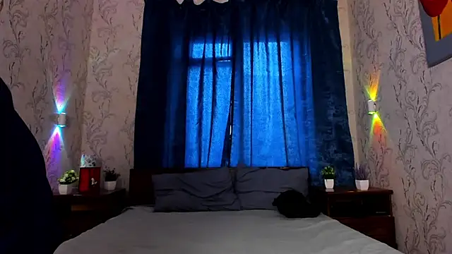 Snapshot of JessicaBeverly_ chatting on May 2026 01:28:01 PM JessicaBeverly online show from May 2026 01:28:01 PM
