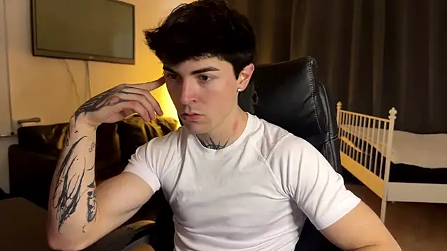 LiamFoster online show from January 2026 02:21:02 PM