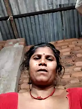 Hot di97 online show from April 2026 02:45:01 PM