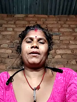 Hot di97 online show from April 2026 10:57:02 PM