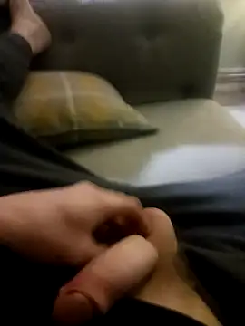 Hertsguy1984 online show from March 2026 11:52:04 PM