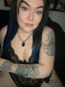 Snapshot of Miss_CurvesXXX chatting on April 2026 03:02:01 PM Miss CurvesXXX online show from April 2026 03:02:01 PM