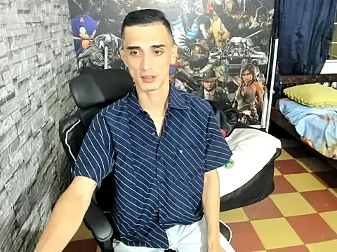 Snapshot of felipe_colinss chatting on January 2026 03:43:02 AM felipe colinss online show from January 2026 03:43:02 AM